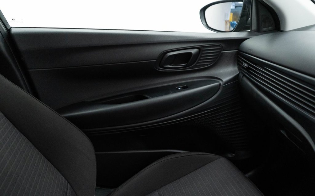 Used Hyundai i20 2022 for sale - 76962217: Photo 32