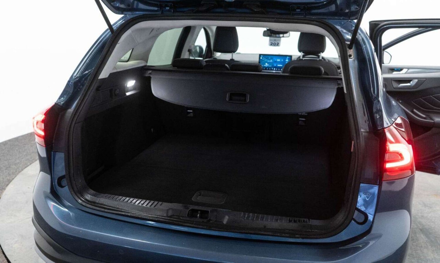 Used Ford Focus 2022 for sale - 77930749: Photo 34