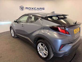 Used Toyota C-HR 2023 for sale - 79586214: Photo
