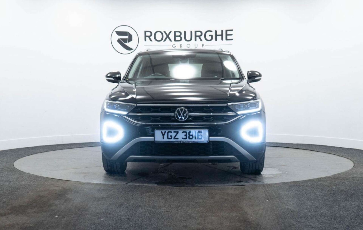 Used Volkswagen T-Roc 2022 for sale - 77930840: Photo 2