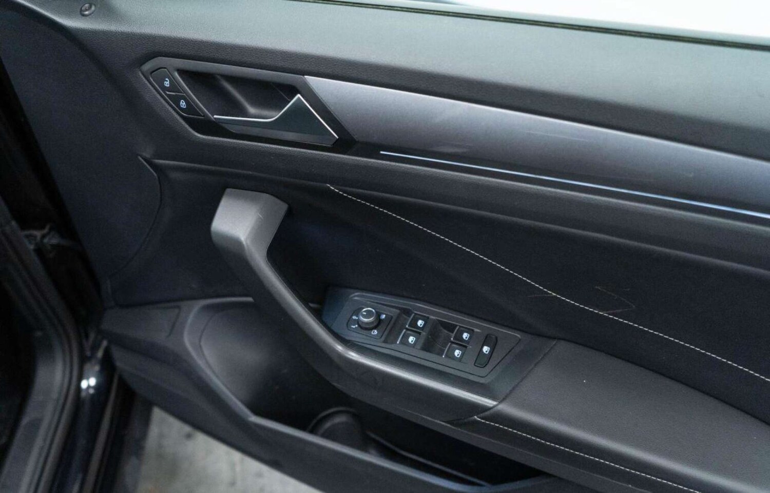 Used Volkswagen T-Roc 2022 for sale - 77930840: Photo 23