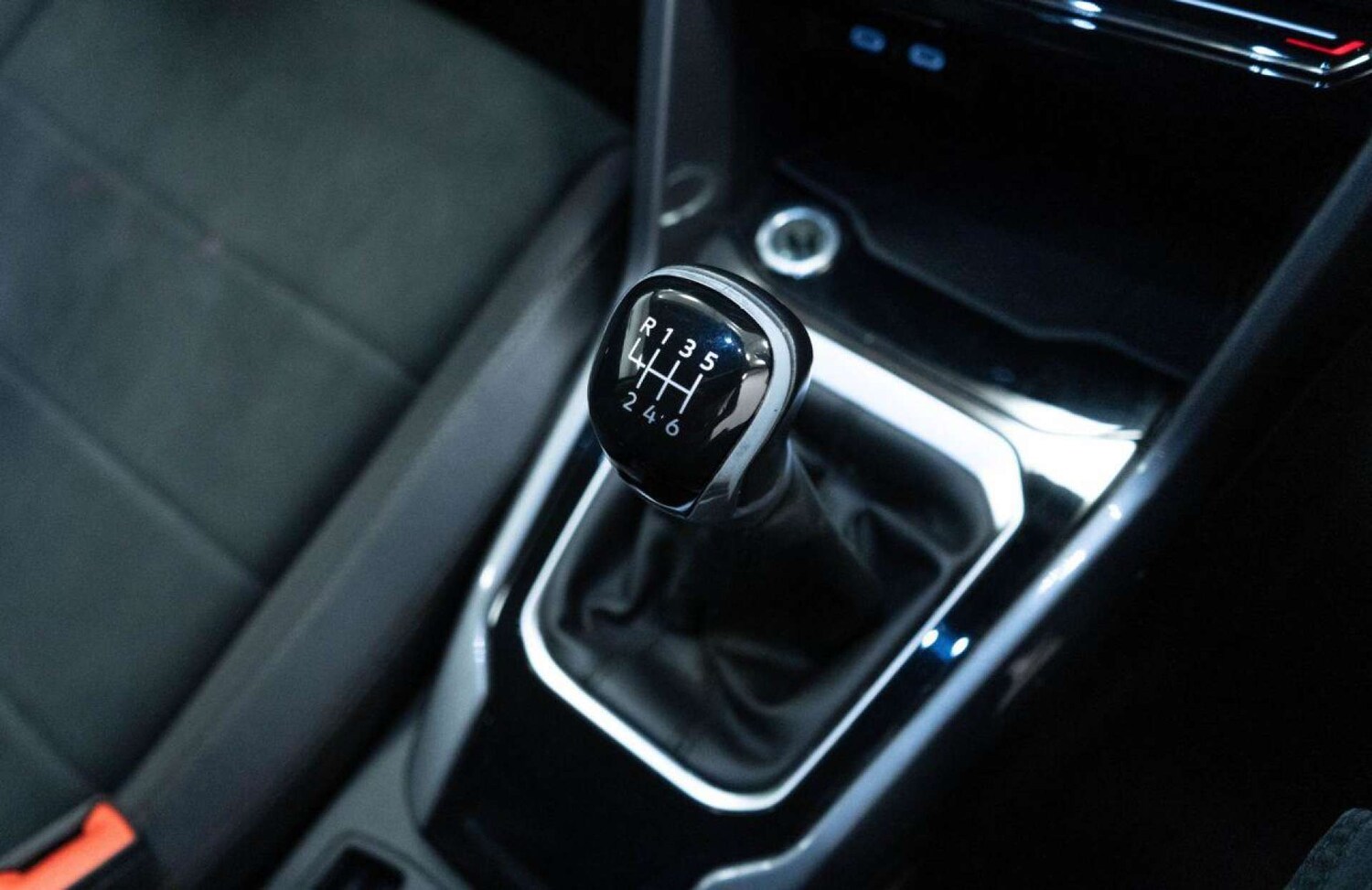 Used Volkswagen T-Roc 2022 for sale - 77930840: Photo 31