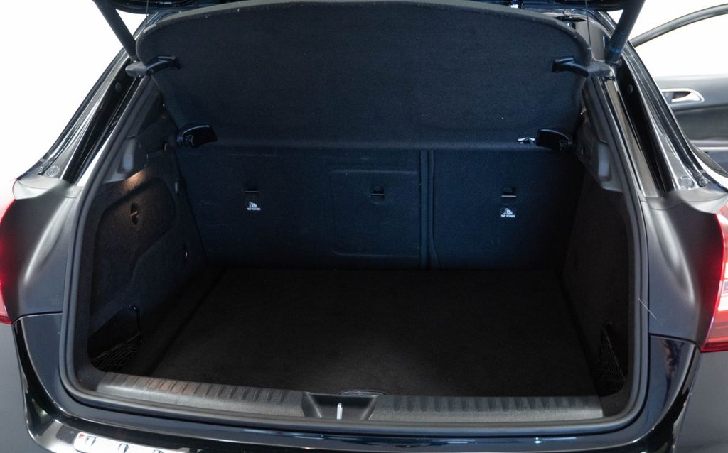 Used Mercedes-Benz GLA 2019 for sale - 76535715: Photo 30