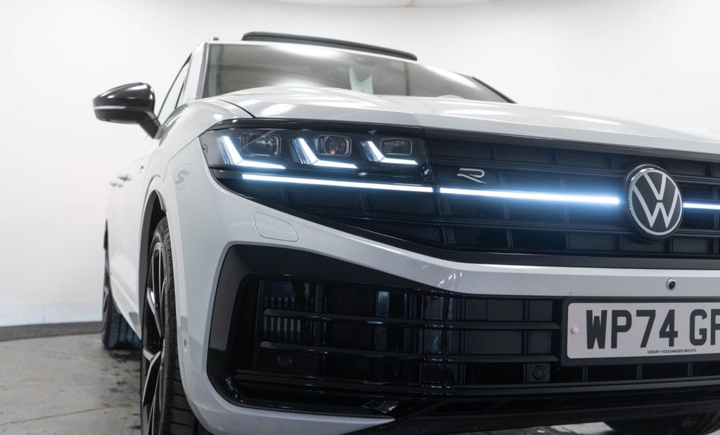 Used Volkswagen Touareg 2024 for sale - 76768374: Photo 11