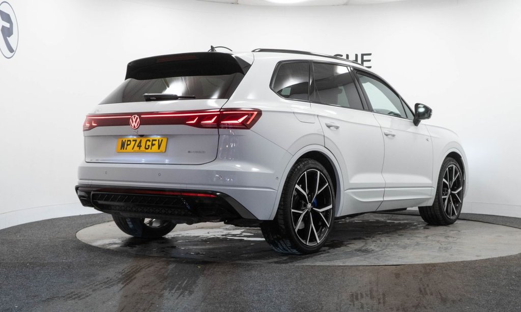 Used Volkswagen Touareg 2024 for sale - 76768374: Photo 8