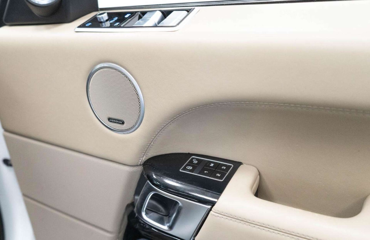 Used Land Rover Range Rover 2015 for sale - 77930730: Photo 27