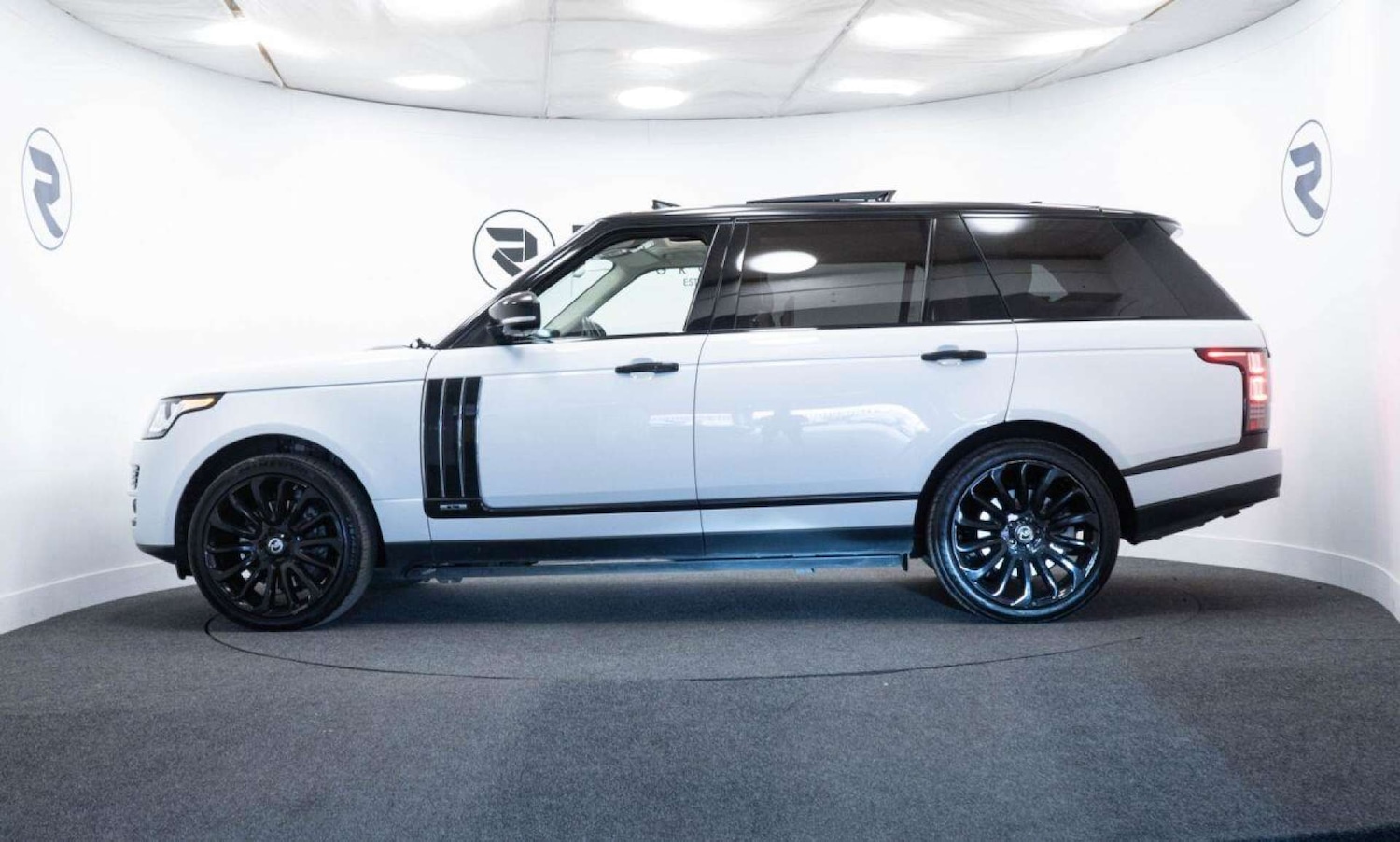 Used Land Rover Range Rover 2015 for sale - 77930730: Photo 4