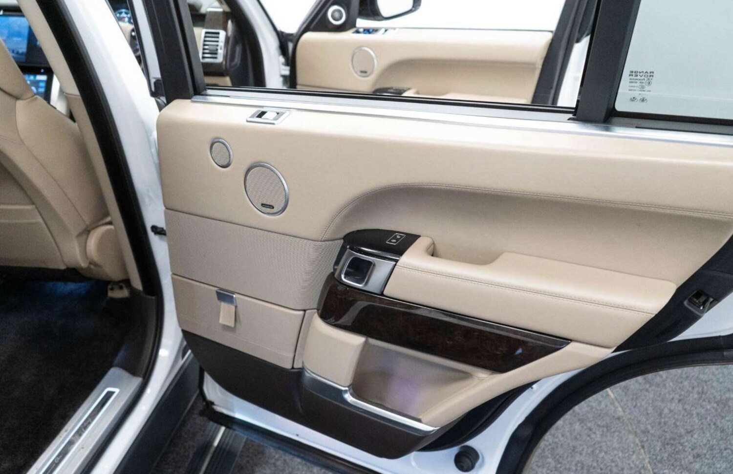 Used Land Rover Range Rover 2015 for sale - 77930730: Photo 45