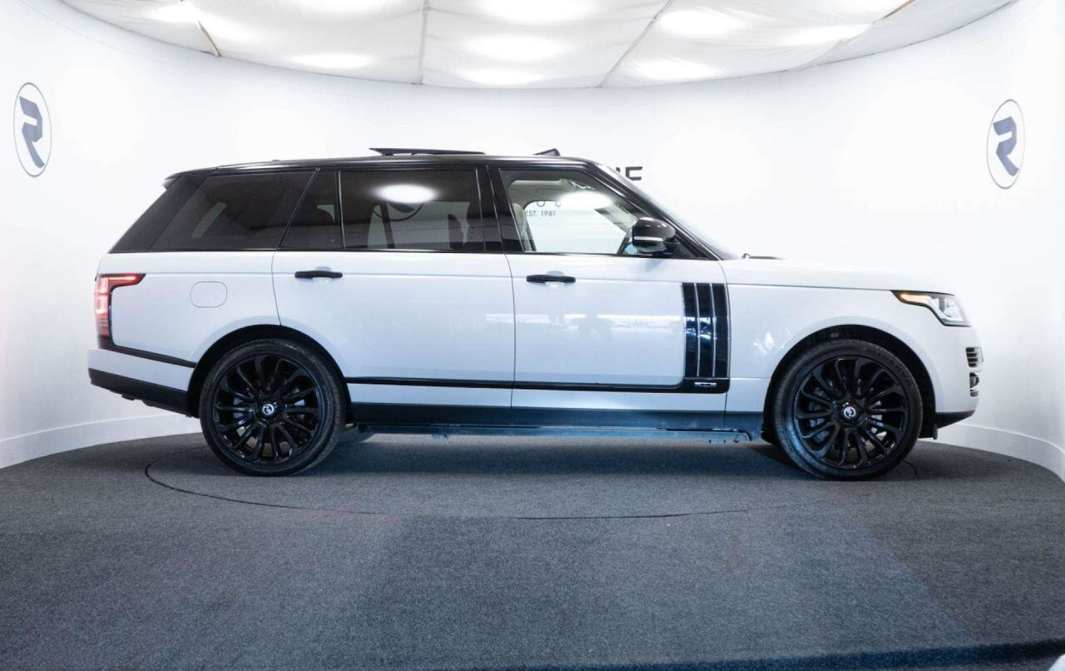 Used Land Rover Range Rover 2015 for sale - 77930730: Photo 9