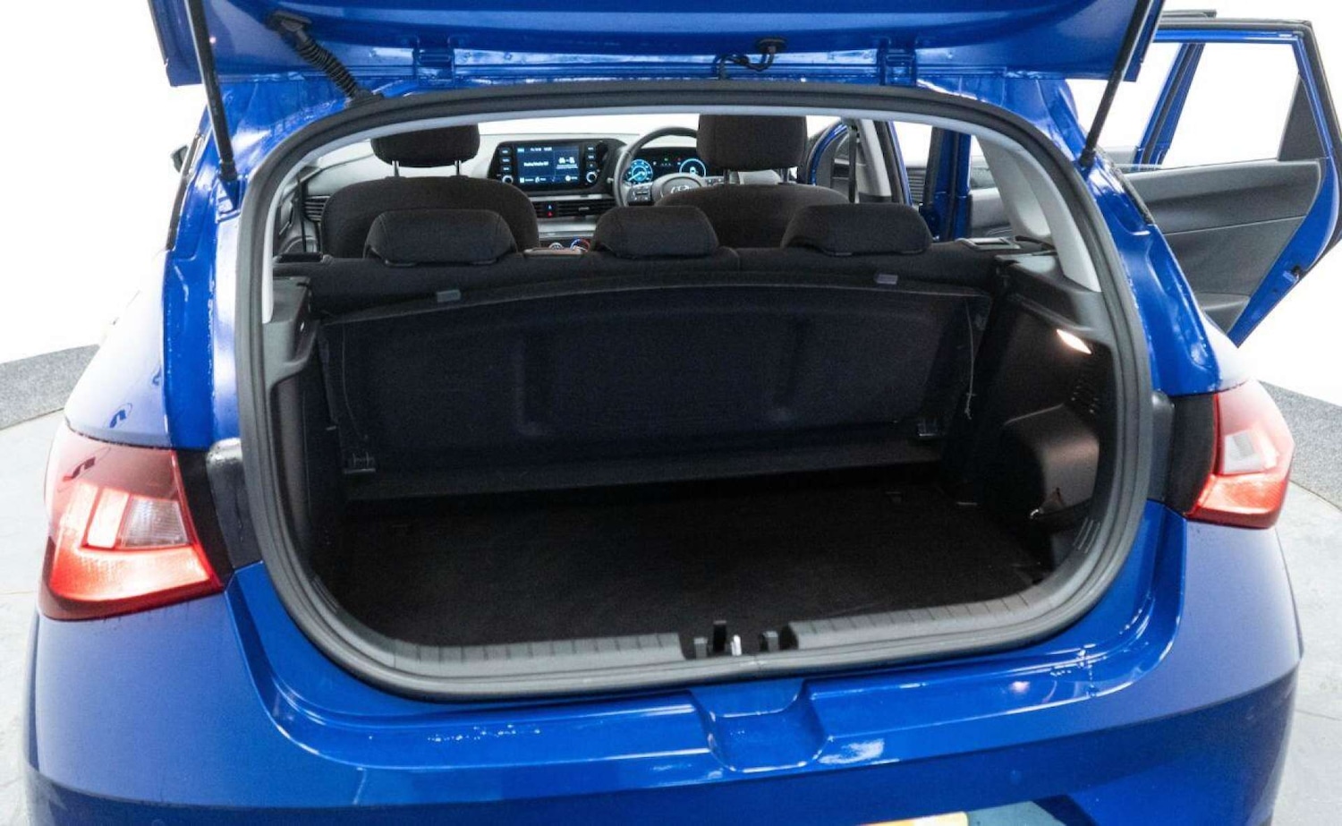 Used Hyundai i20 2022 for sale - 77930817: Photo 33