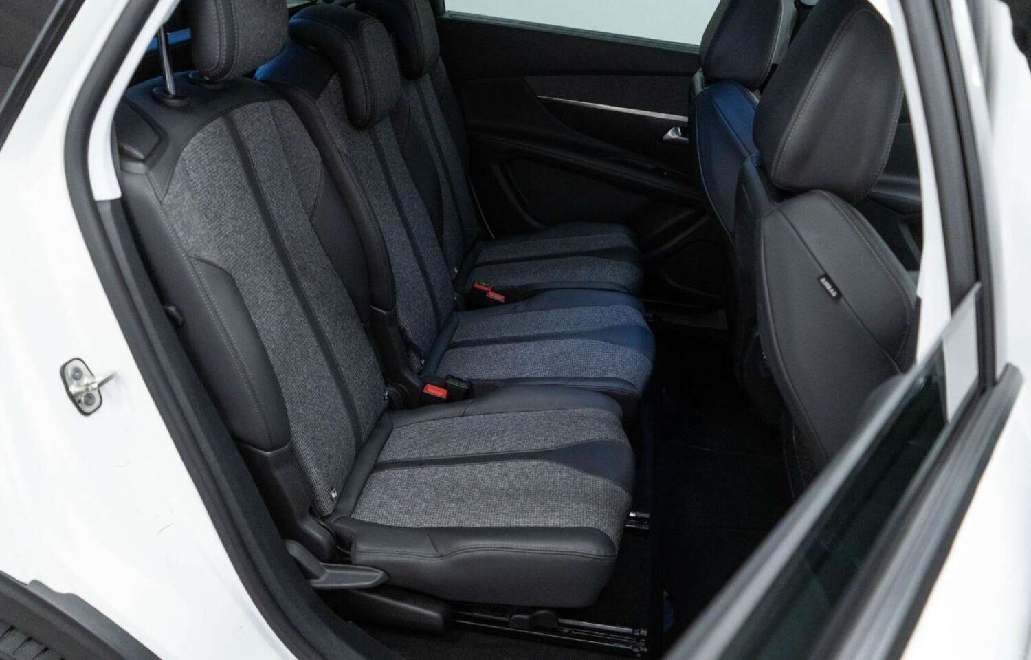 Used Peugeot 5008 2020 for sale - 77930662: Photo 31