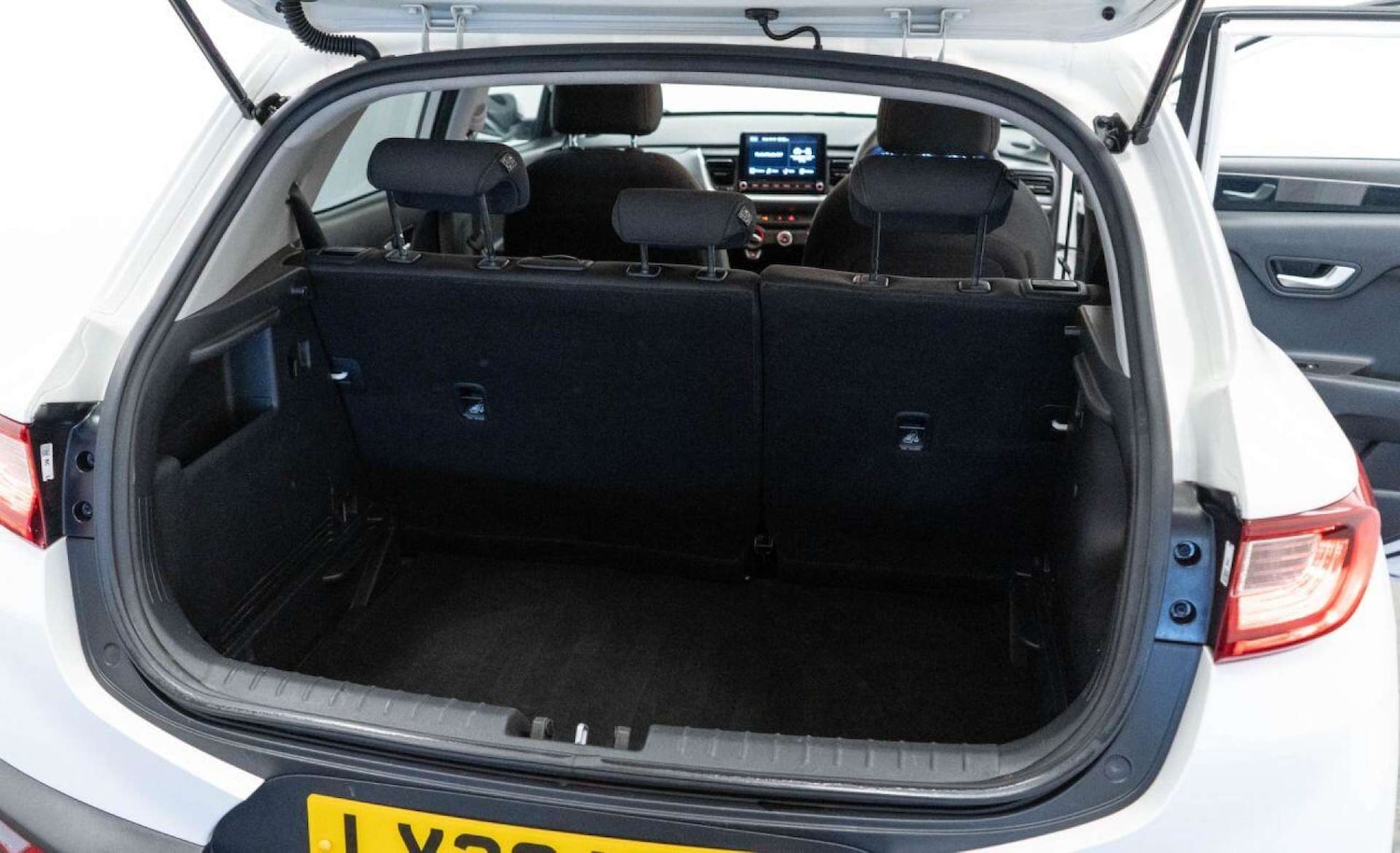 Used Kia Stonic 2023 for sale - 78003798: Photo 33