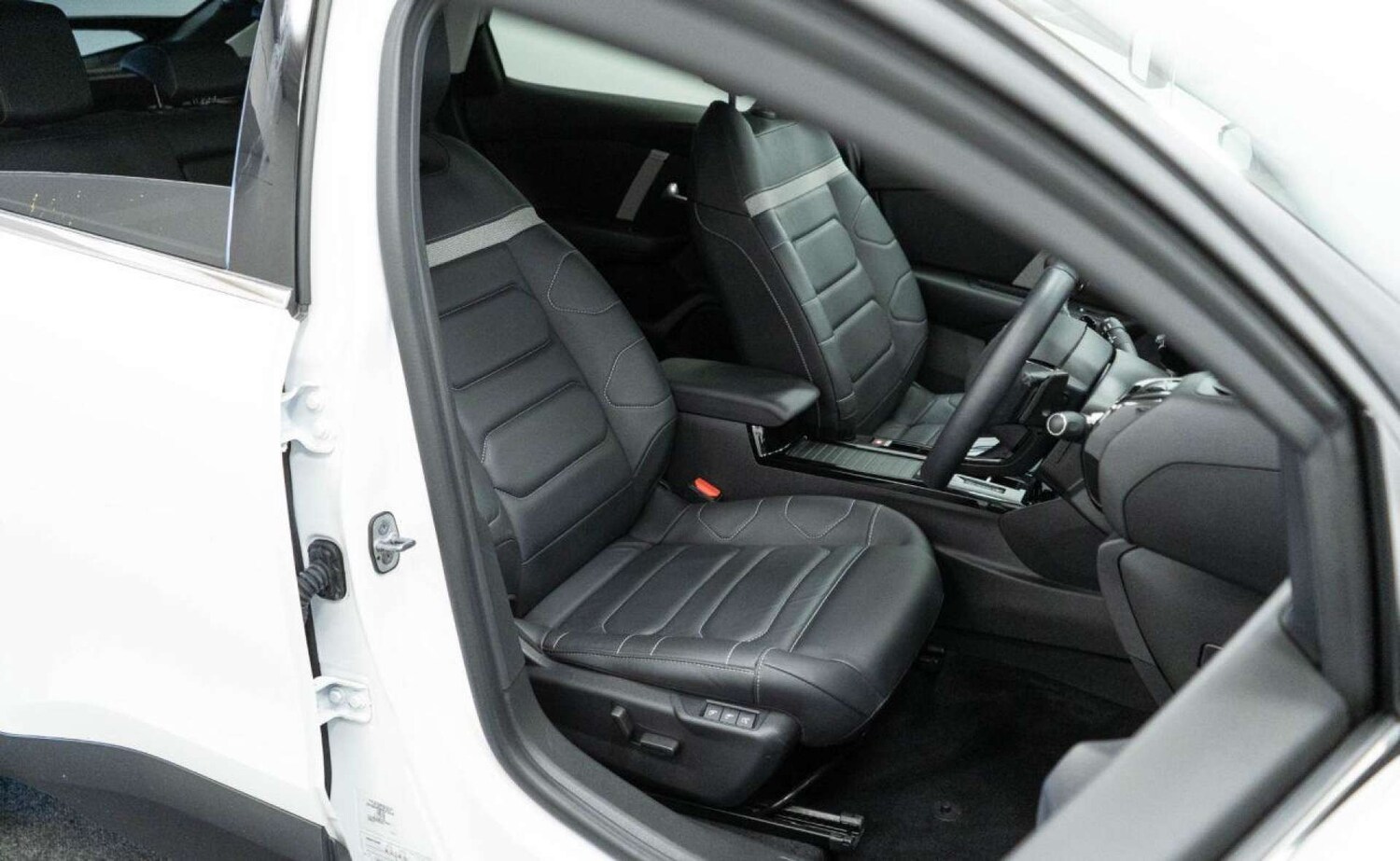 Used Citroen C4 2023 for sale - 77930878: Photo 22