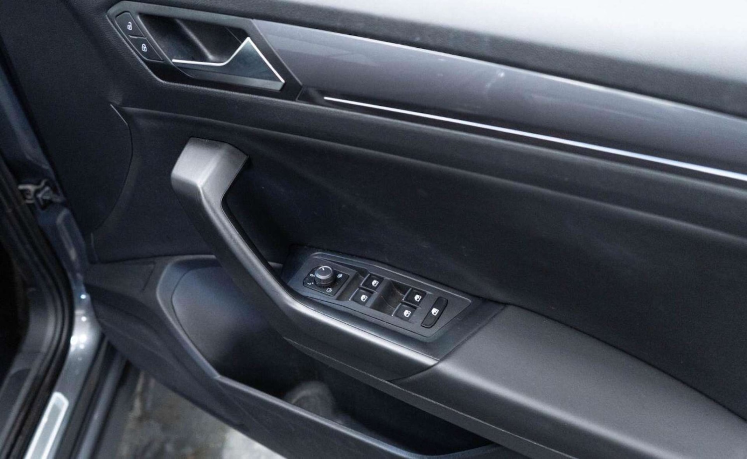 Used Volkswagen T-Roc 2021 for sale - 77930893: Photo 20