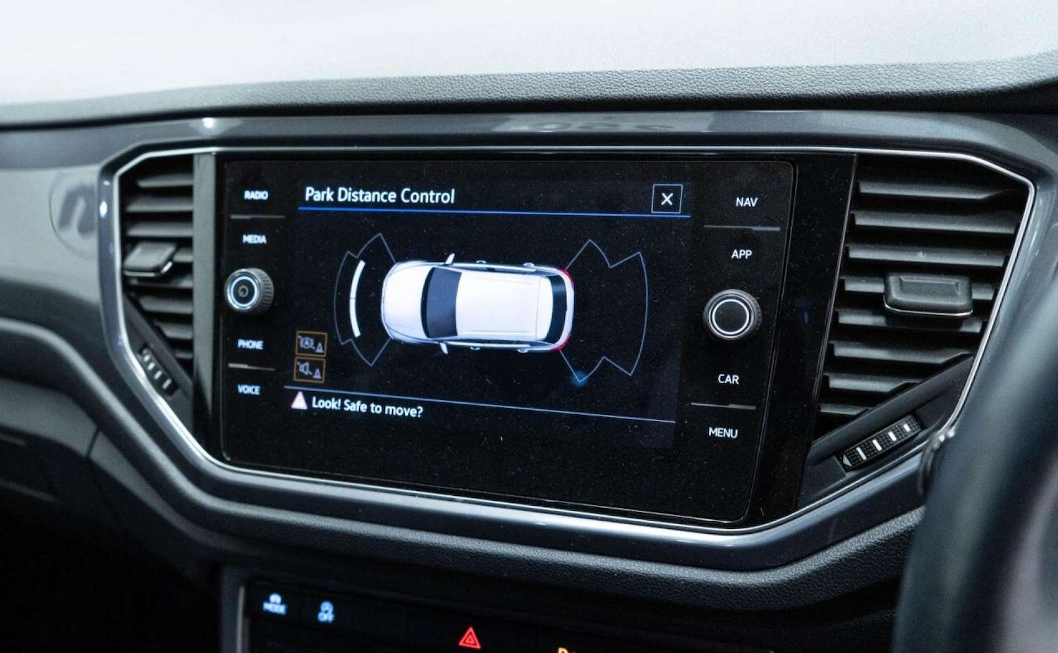 Used Volkswagen T-Roc 2021 for sale - 77930893: Photo 24