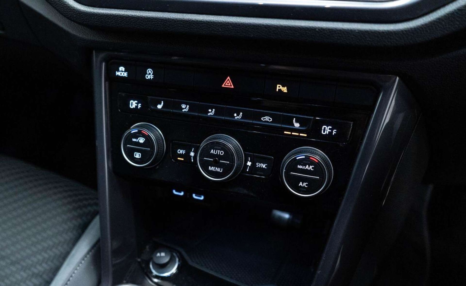 Used Volkswagen T-Roc 2021 for sale - 77930893: Photo 26