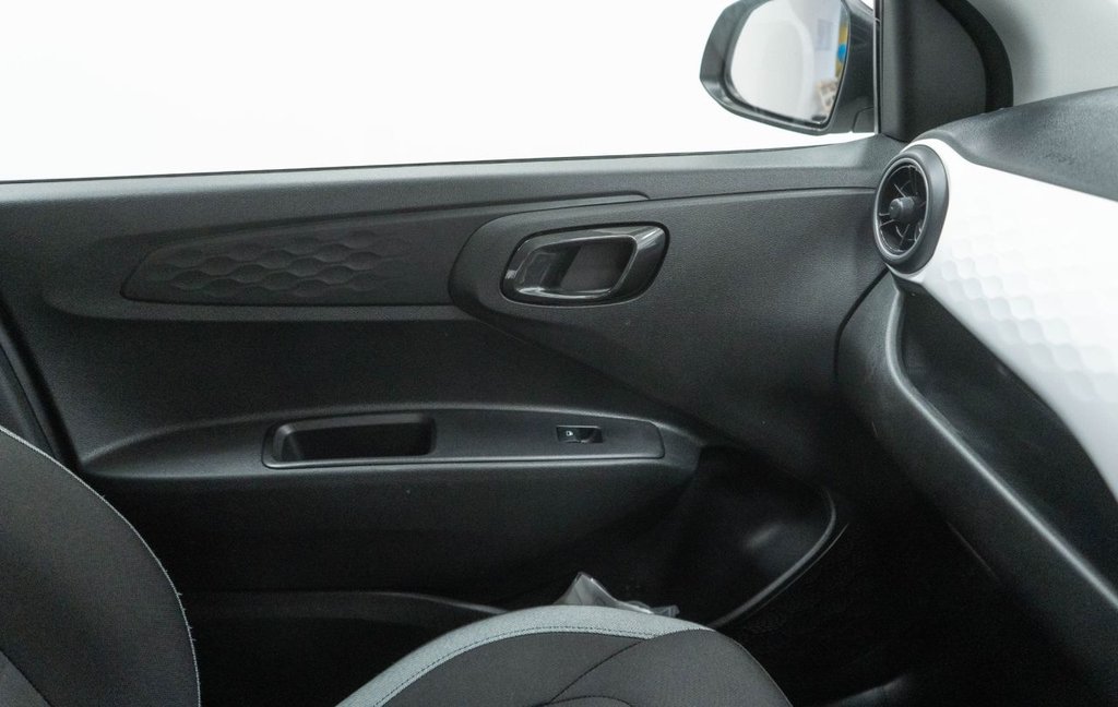 Used Hyundai i10 2022 for sale - 76535465: Photo 31