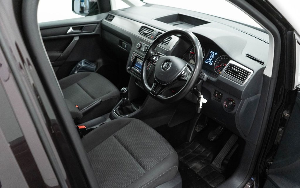 Used Volkswagen Caddy Maxi Life 2018 for sale - 76496211: Photo 21