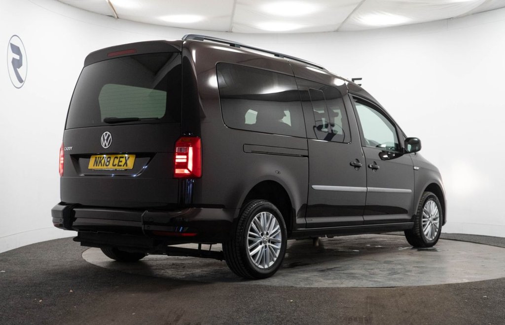 Used Volkswagen Caddy Maxi Life 2018 for sale - 76496211: Photo 8