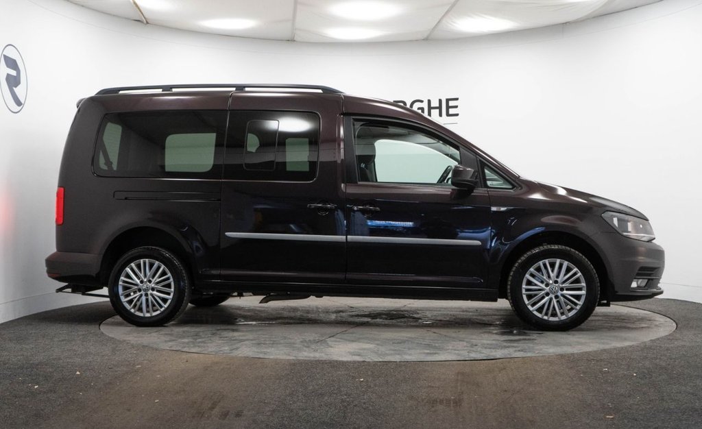 Used Volkswagen Caddy Maxi Life 2018 for sale - 76496211: Photo 9