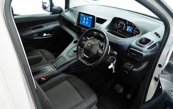 Used Peugeot Rifter 2021 for sale - 75573707: Photo 21