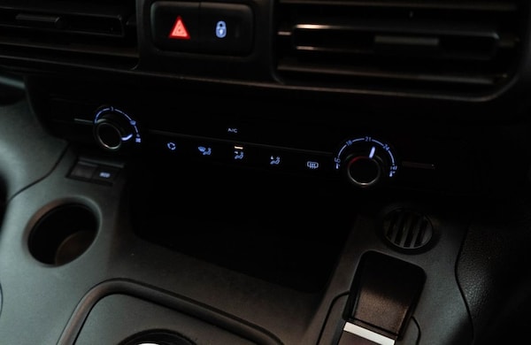 Used Peugeot Rifter 2021 for sale - 75573707: Photo 28