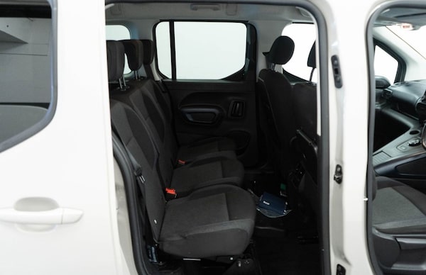 Used Peugeot Rifter 2021 for sale - 75573707: Photo 32
