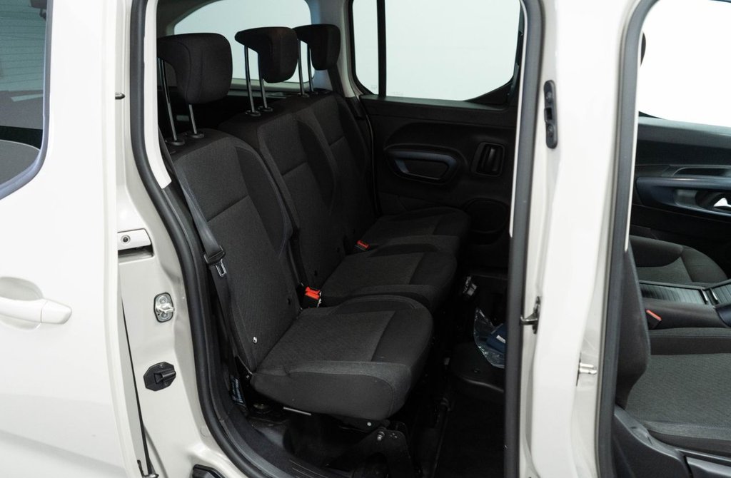 Vehicle 33