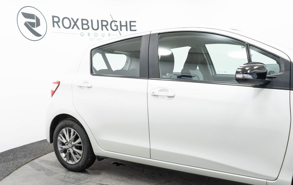 Used Toyota Yaris 2017 for sale - 77407815: Photo 13