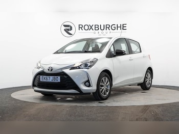 Used Toyota Yaris 2017 for sale - 77407815: Photo