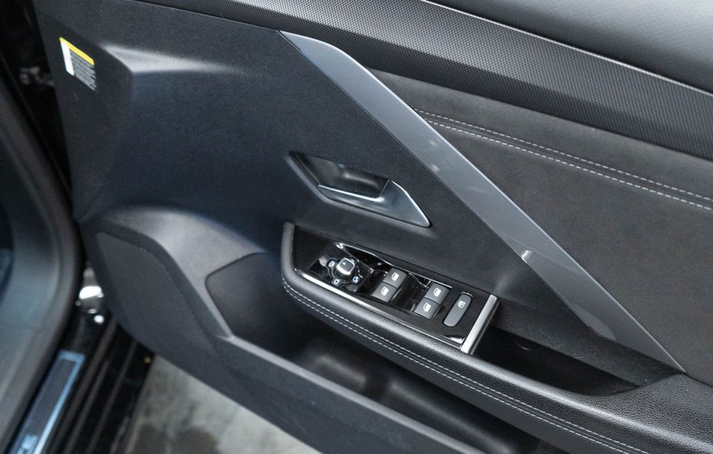 Used Vauxhall Astra 2023 for sale - 77631740: Photo 22