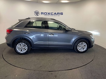 Used Volkswagen T-Roc 2023 for sale - 79421871: Photo
