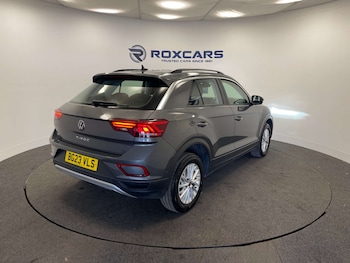 Used Volkswagen T-Roc 2023 for sale - 79421871: Photo