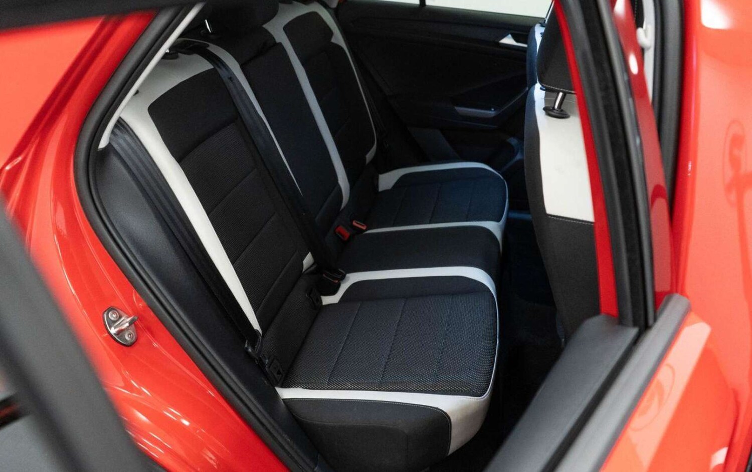 Used Volkswagen T-Roc 2020 for sale - 77930834: Photo 34