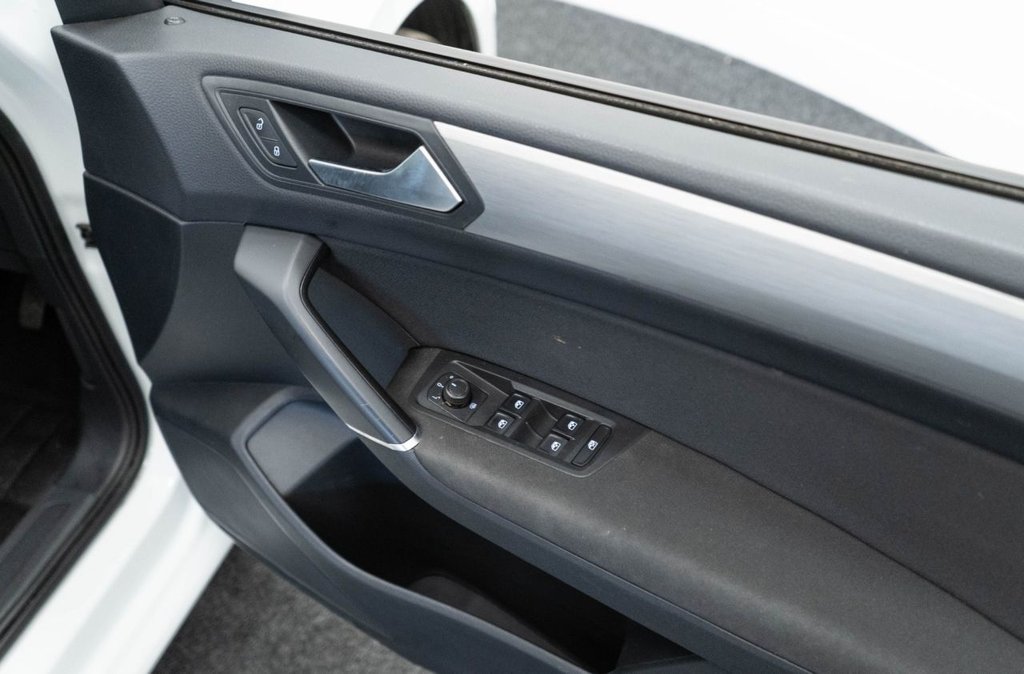 Used Volkswagen Touran 2020 for sale - 77920010: Photo 23