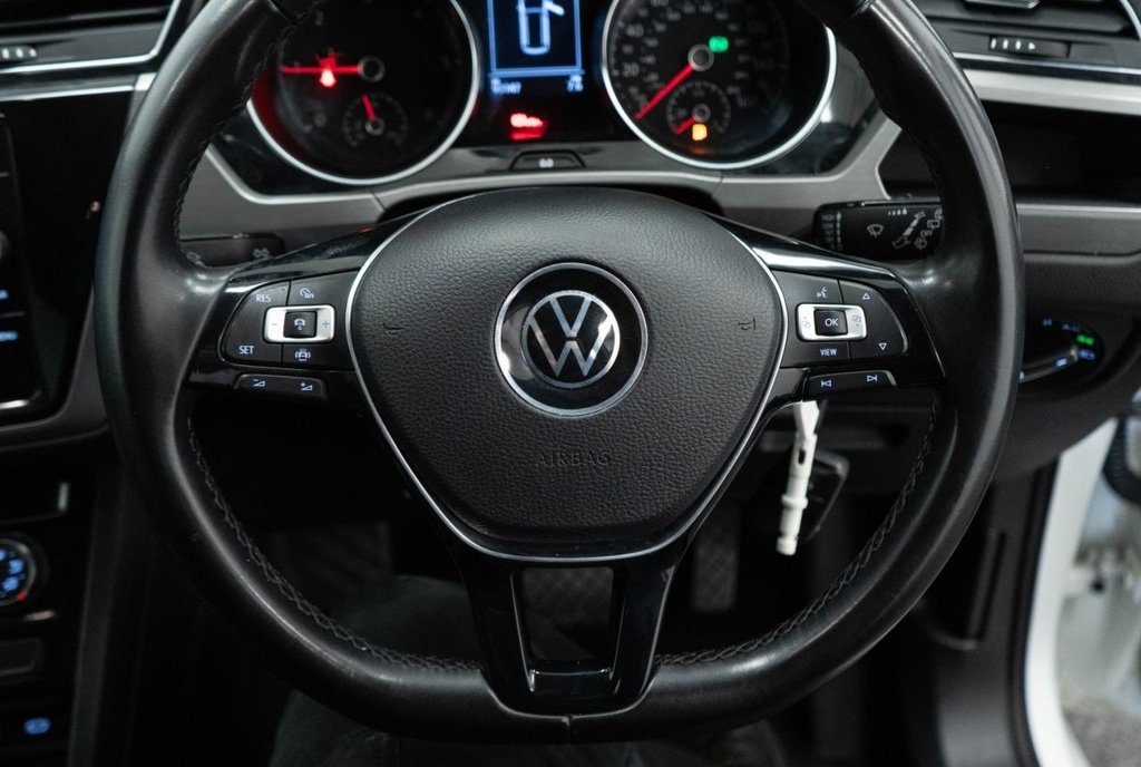 Used Volkswagen Touran 2020 for sale - 77920010: Photo 25