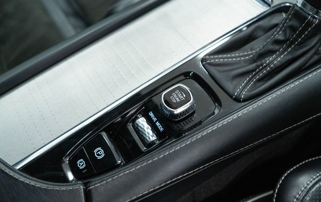 Used Volvo XC90 2017 for sale - 77525930: Photo 32