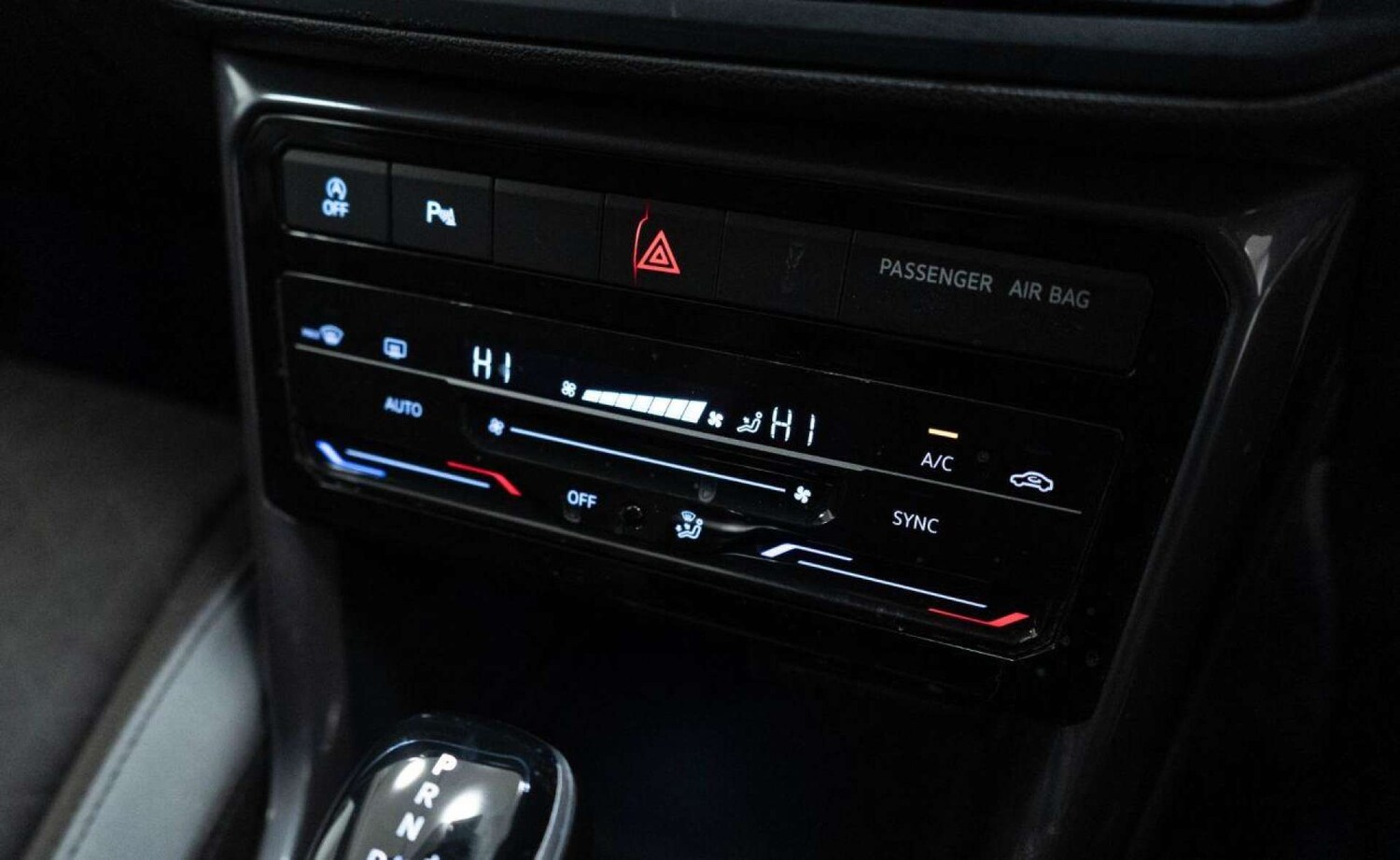 Used Volkswagen T-Cross 2022 for sale - 77930892: Photo 26