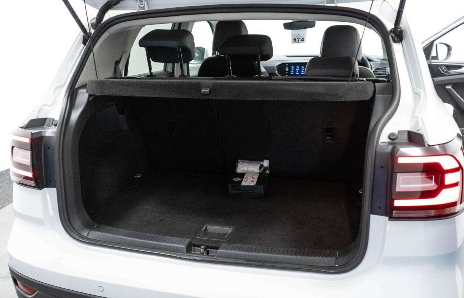 Used Volkswagen T-Cross 2022 for sale - 77930892: Photo 31