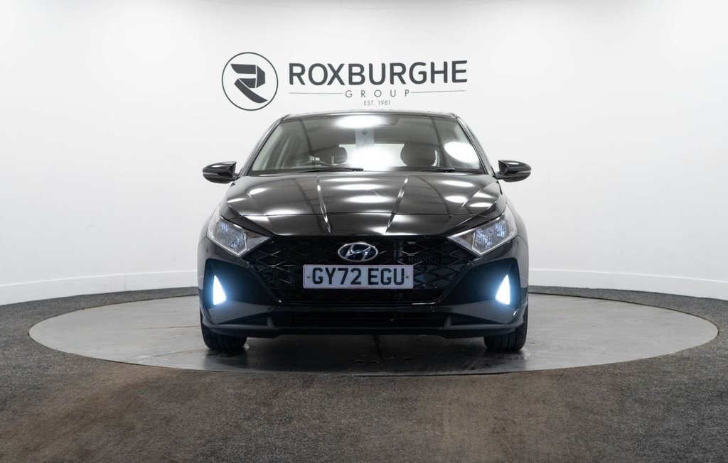 Used Hyundai i20 2022 for sale - 77327840: Photo 2