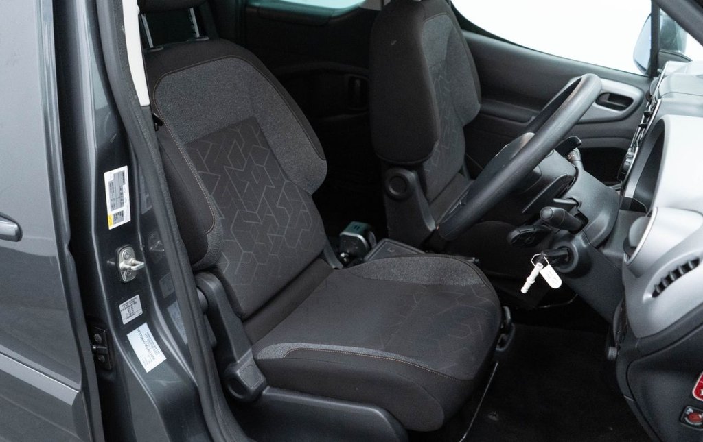 Used Peugeot Partner Tepee 2018 for sale - 77582936: Photo 21