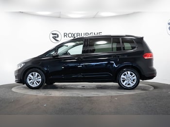 Used Volkswagen Touran 2020 for sale - 75597124: Photo