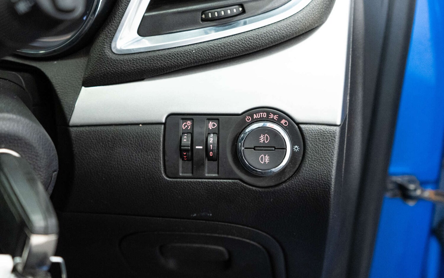 Used Vauxhall Mokka 2015 for sale - 77950473: Photo 23