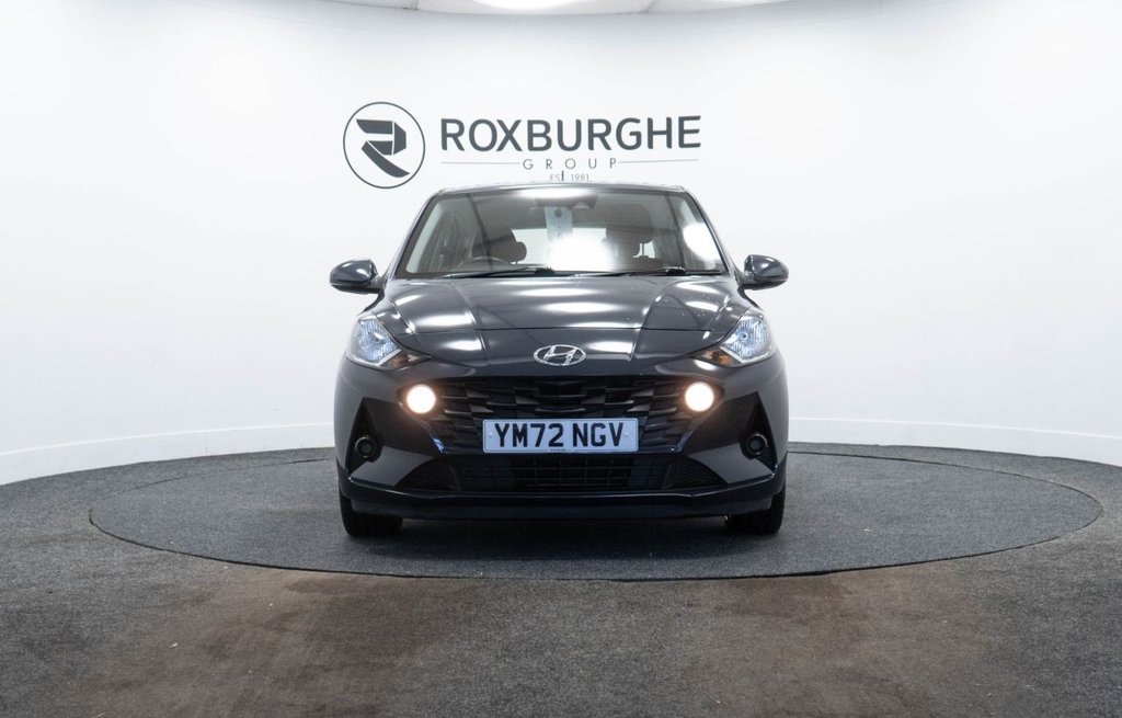 Used Hyundai i10 2023 for sale - 77897490: Photo 2