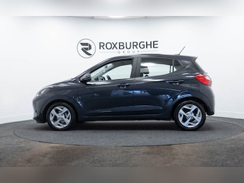 Used Hyundai i10 2023 for sale - 77897490: Photo