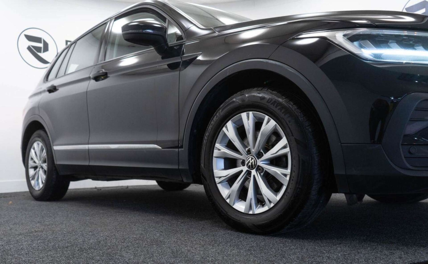 Used Volkswagen Tiguan 2021 for sale - 77930704: Photo 11