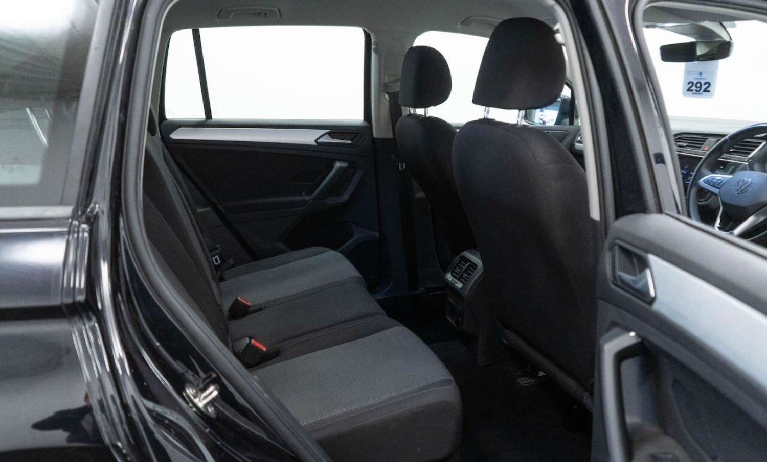 Used Volkswagen Tiguan 2021 for sale - 77930704: Photo 32