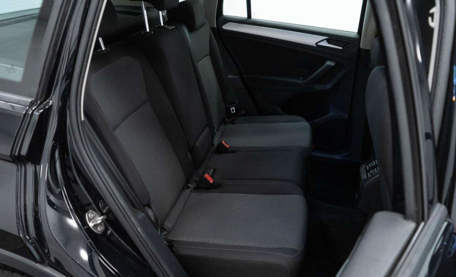 Used Volkswagen Tiguan 2021 for sale - 77930704: Photo 33