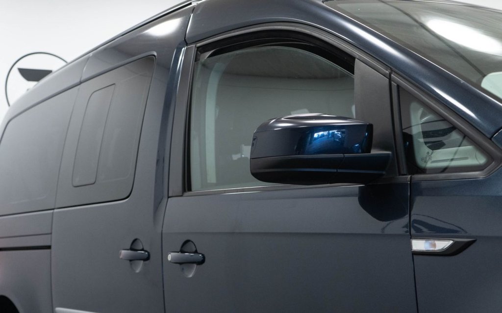 Used Volkswagen Caddy Maxi Life 2018 for sale - 76406189: Photo 12