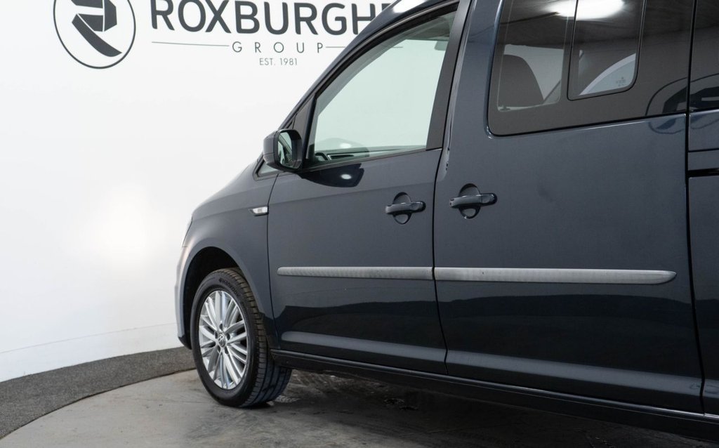 Used Volkswagen Caddy Maxi Life 2018 for sale - 76406189: Photo 20